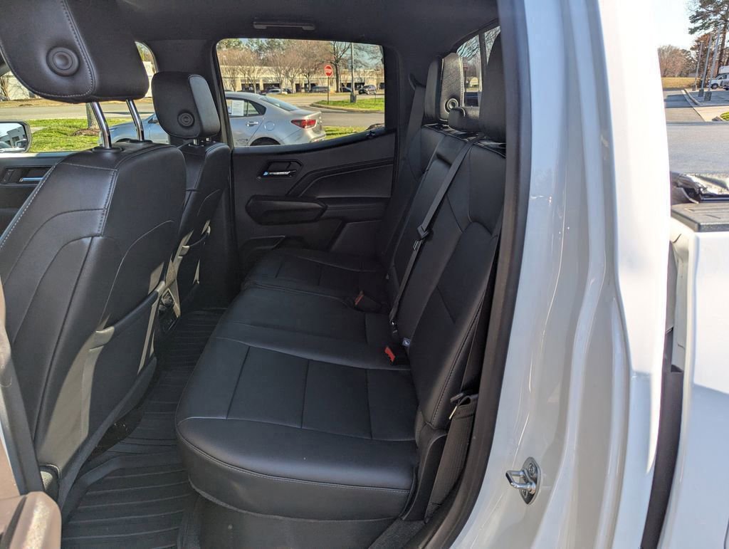 Used 2024 Chevrolet Colorado LT w/ LT Convenience Package III image 15