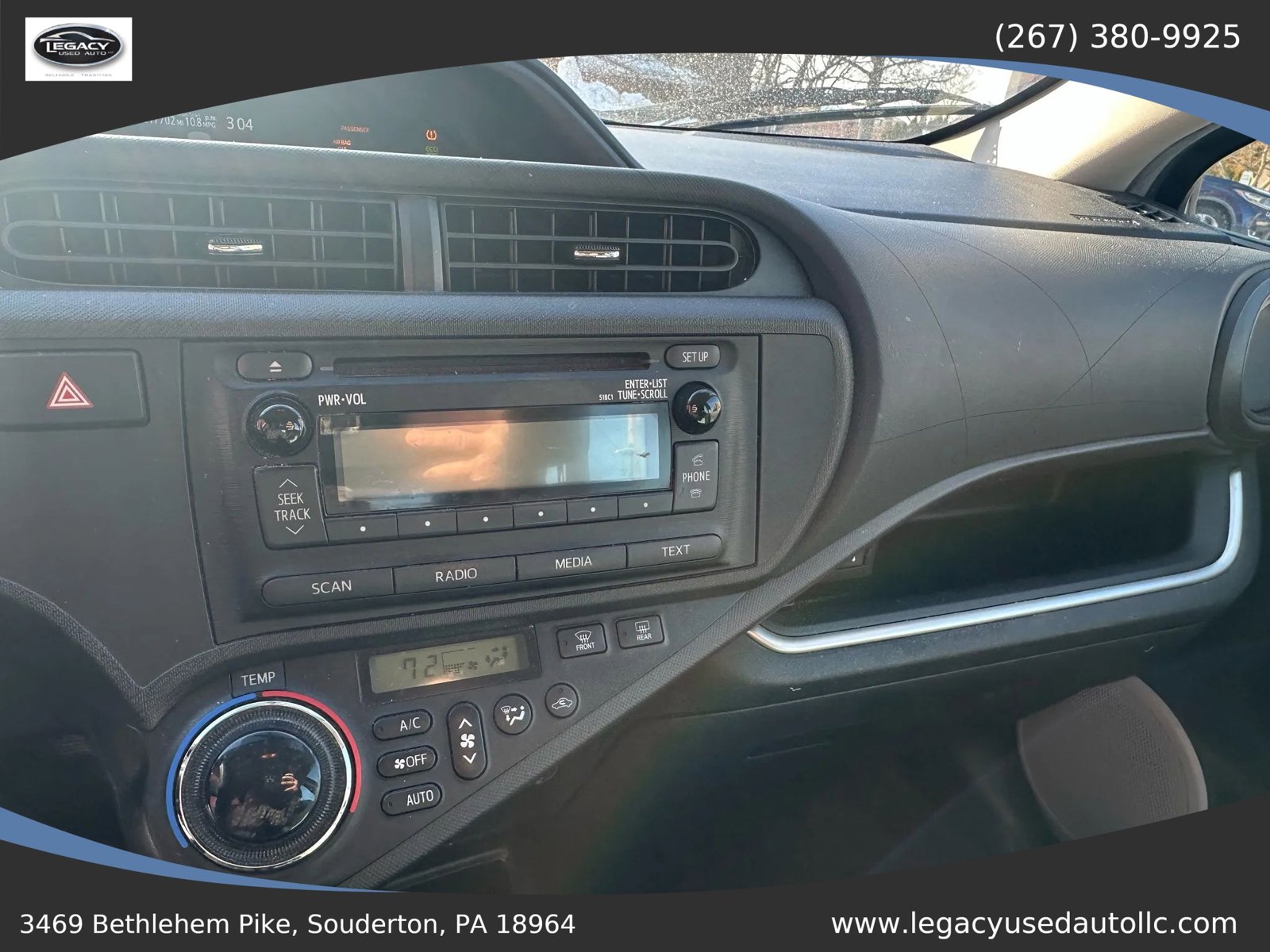 Used 2014 Toyota Prius C Two image 20