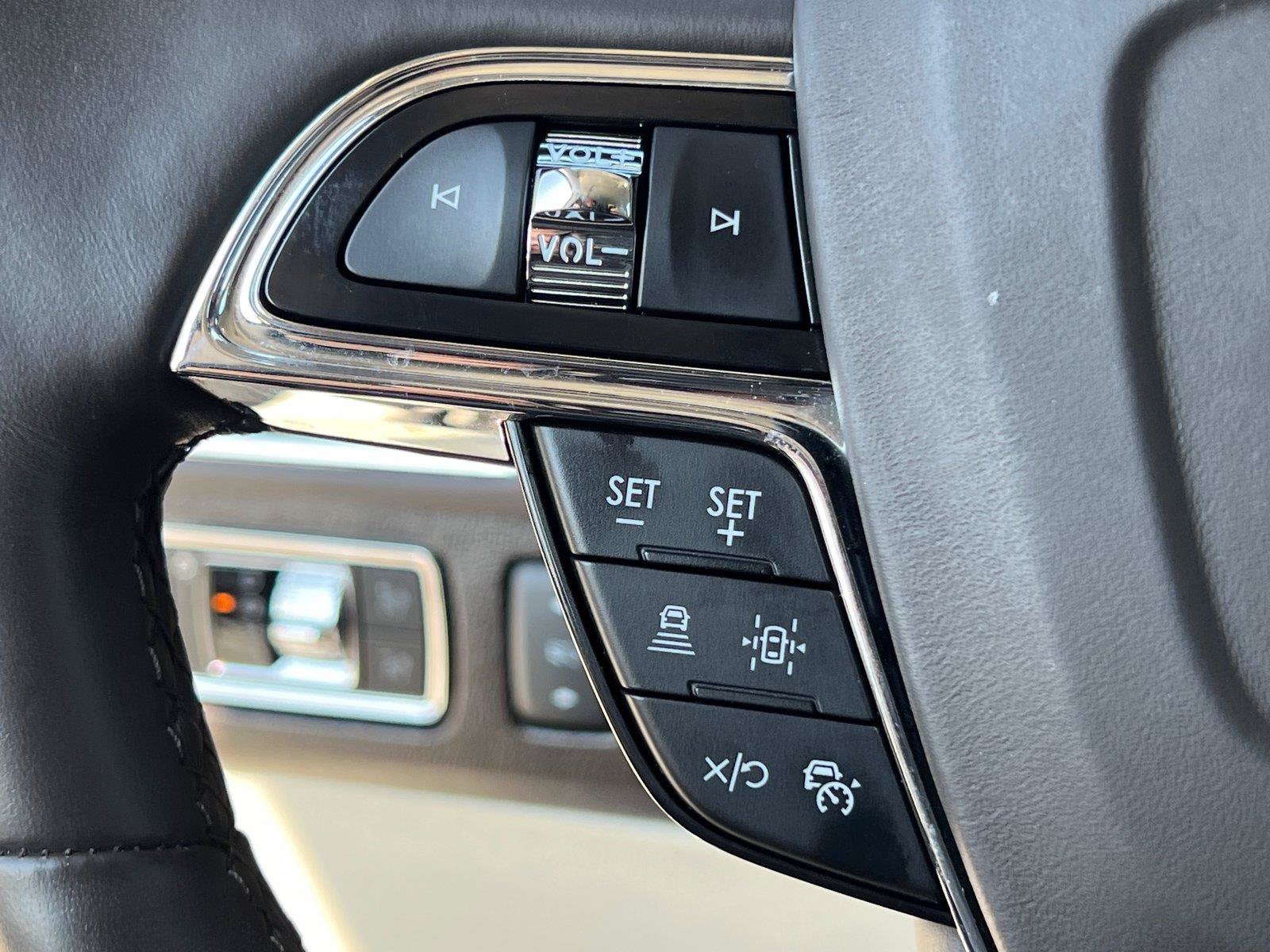 Used 2024 Lincoln Navigator Black Label AWD/4WD image 26