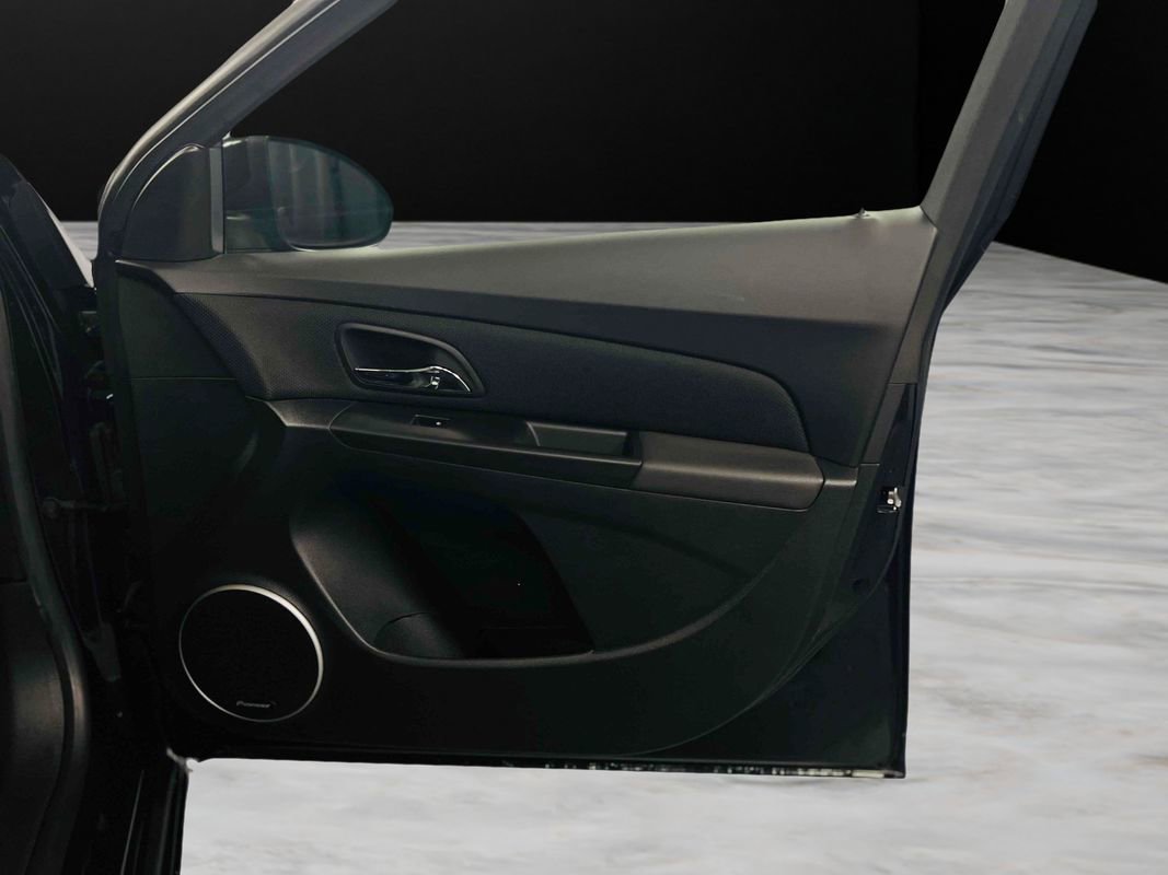 Used 2013 Chevrolet Cruze LT w/ All-Star Edition image 30