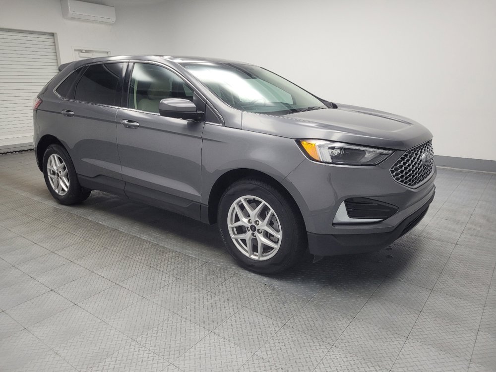 Used 2023 Ford Edge SEL image 11