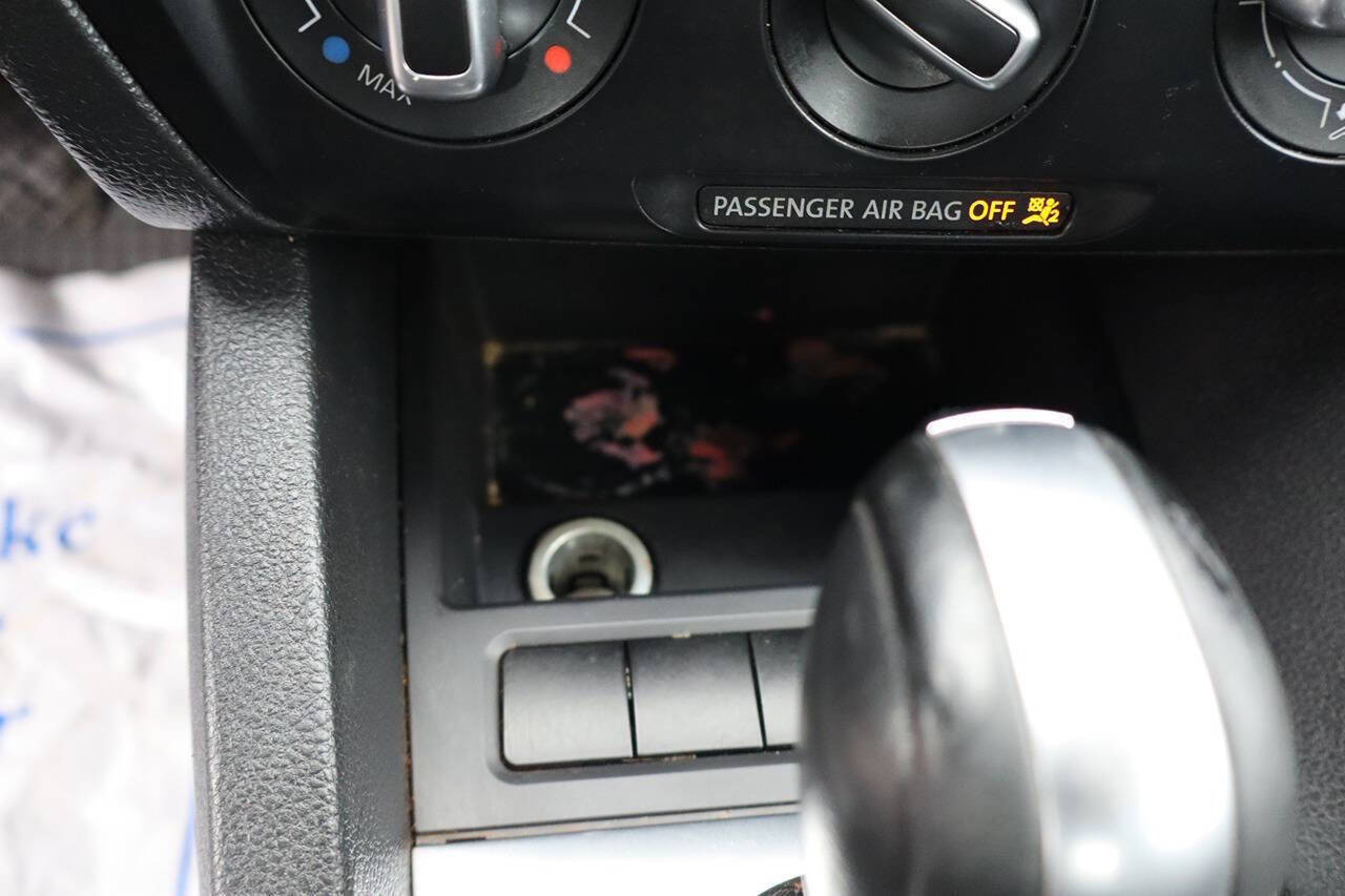 Used 2013 Volkswagen Jetta SE image 15