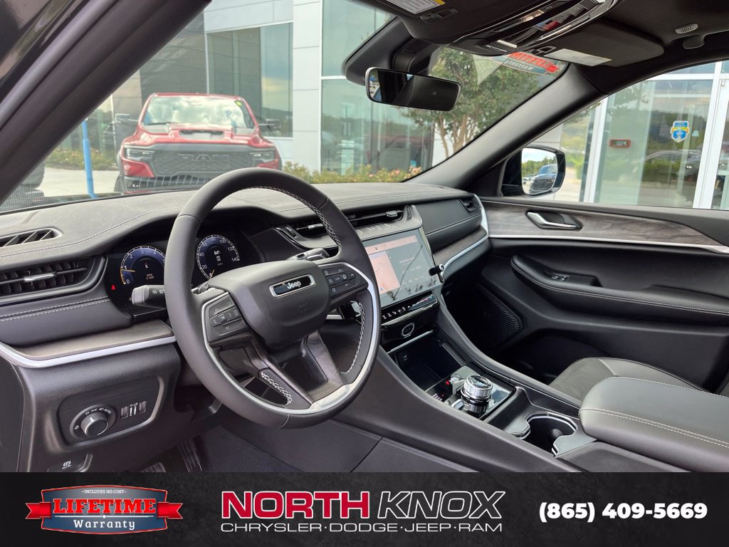New 2027 Jeep Grand Cherokee 4WD image 6