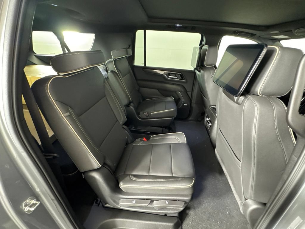 New 2026 GMC Yukon XL Elevation w/ Elevation Premium Package AWD/4WD image 32