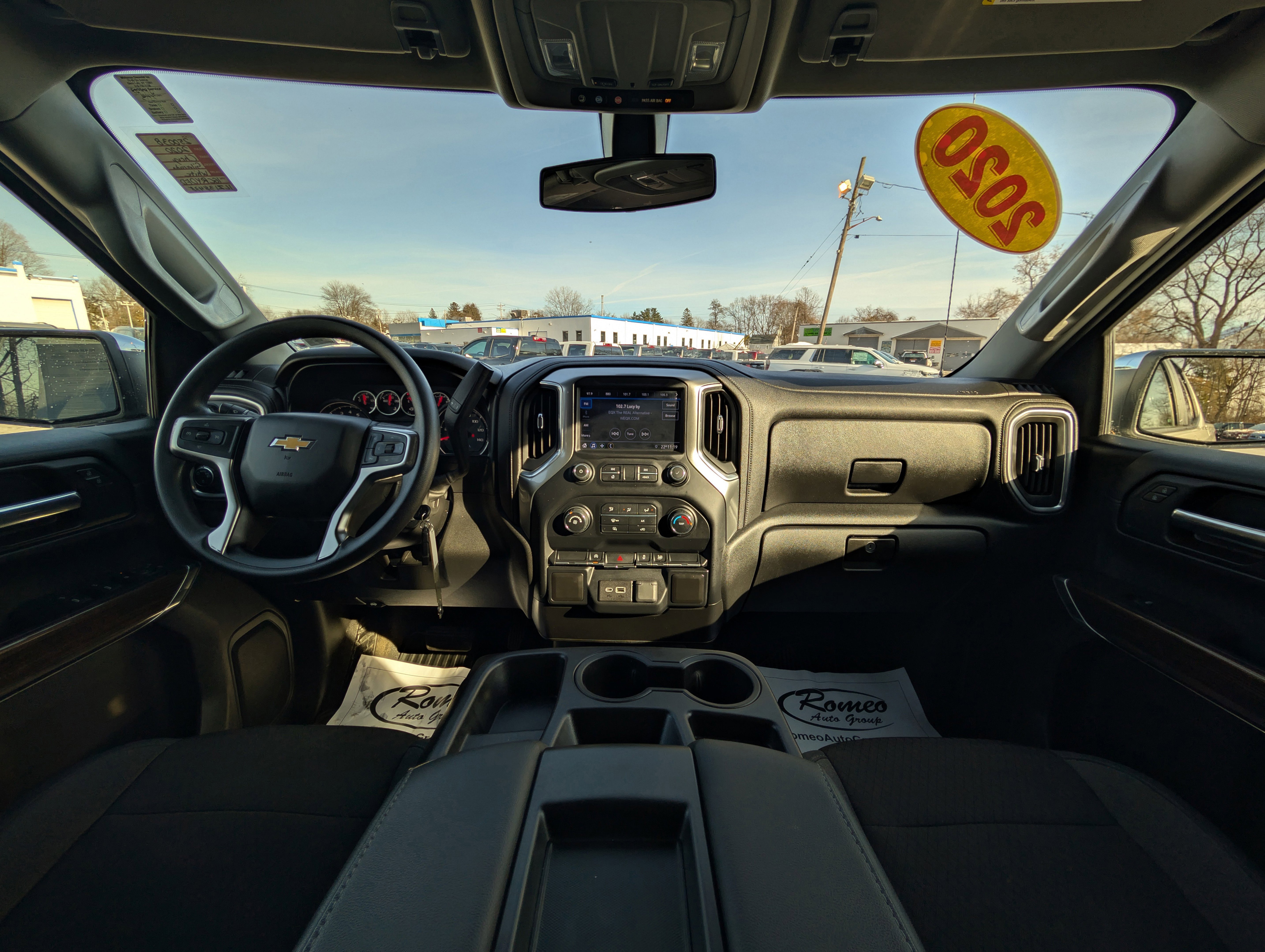 Certified 2020 Chevrolet Silverado 1500 LT image 2
