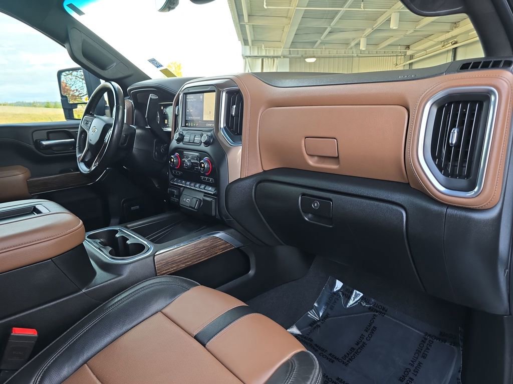 Used 2020 Chevrolet Silverado 2500 High Country AWD/4WD image 36