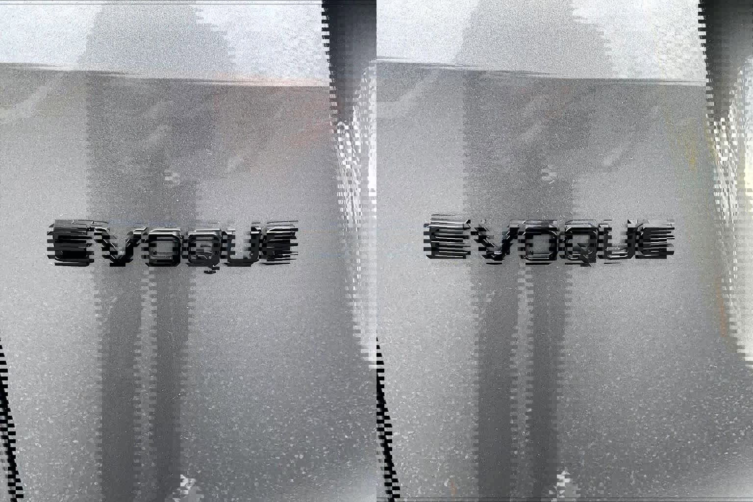 Used 2024 Land Rover Range Rover Evoque Dynamic SE image 60