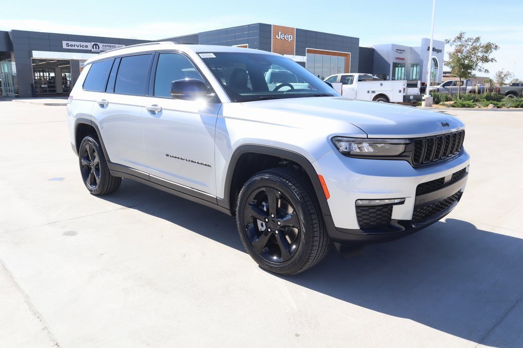 New 2025 Jeep Grand Cherokee L Limited w/ Black Appearance Package image 1