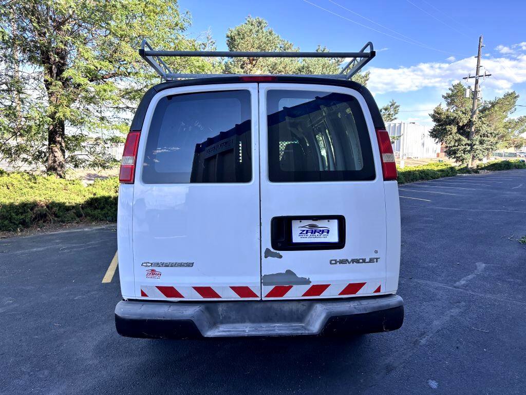 Used 2005 Chevrolet Express 1500 image 6