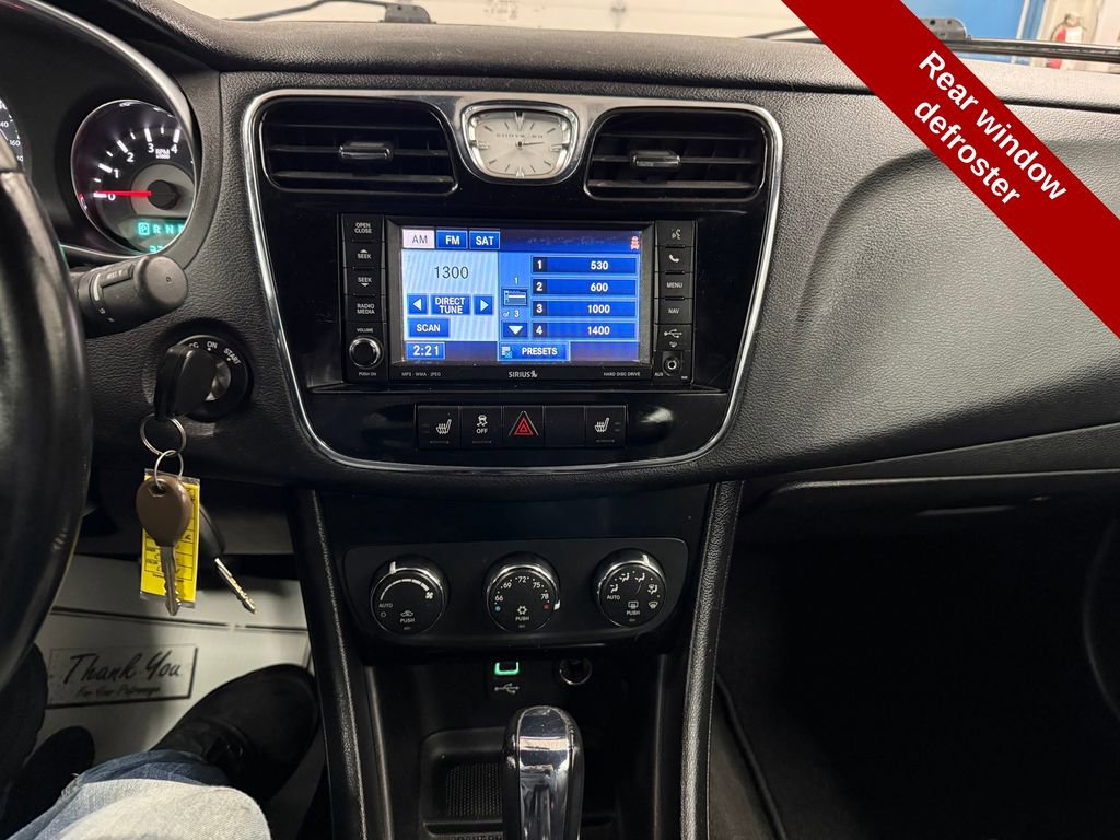 Used 2012 Chrysler 200 Limited image 26