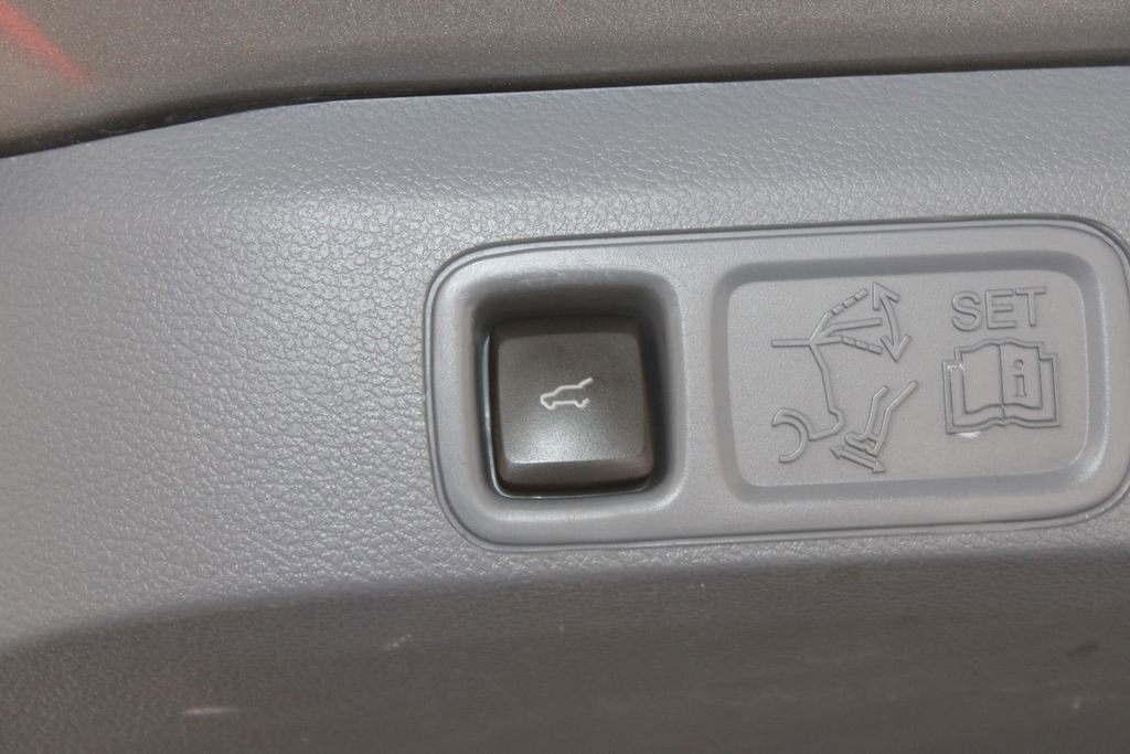 Used 2023 Lincoln Navigator L Black Label image 18