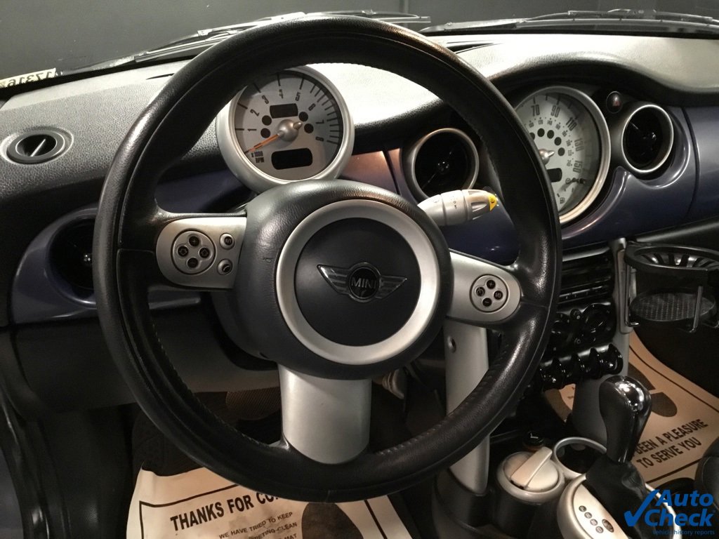 Used 2006 MINI Cooper Convertible image 38
