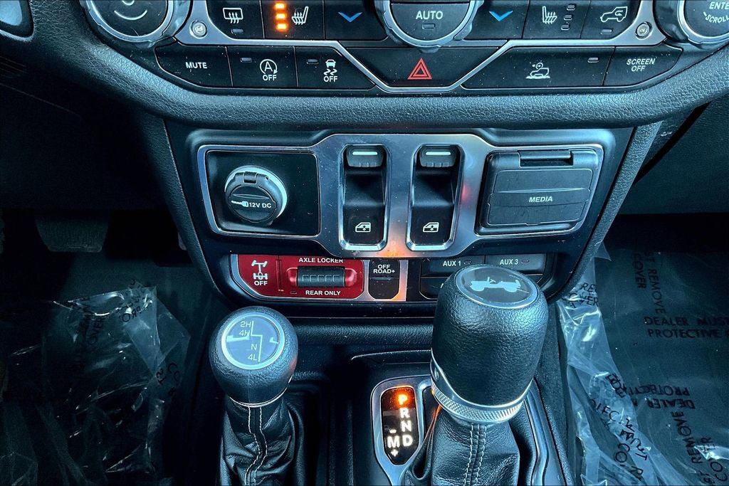 Used 2024 Jeep Wrangler Willys image 17