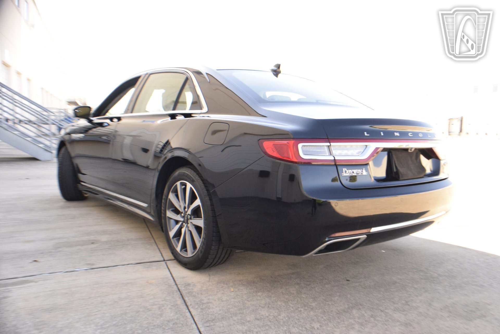 Used 2018 Lincoln Continental Premiere image 7