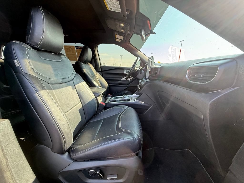 Used 2020 Ford Explorer ST w/ ST Street Pack AWD/4WD image 30