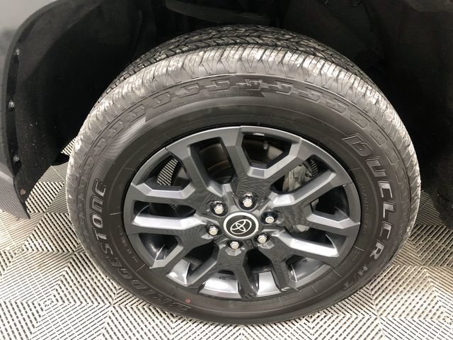 Used 2023 Toyota Tundra Platinum AWD/4WD image 29