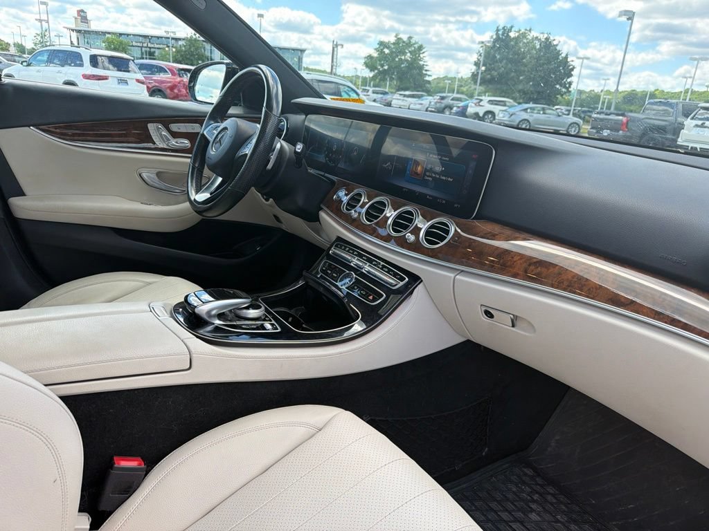 Certified 2018 Mercedes-Benz E 300 4MATIC image 23