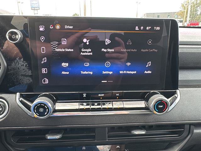 Used 2024 Chevrolet Colorado W/T image 18