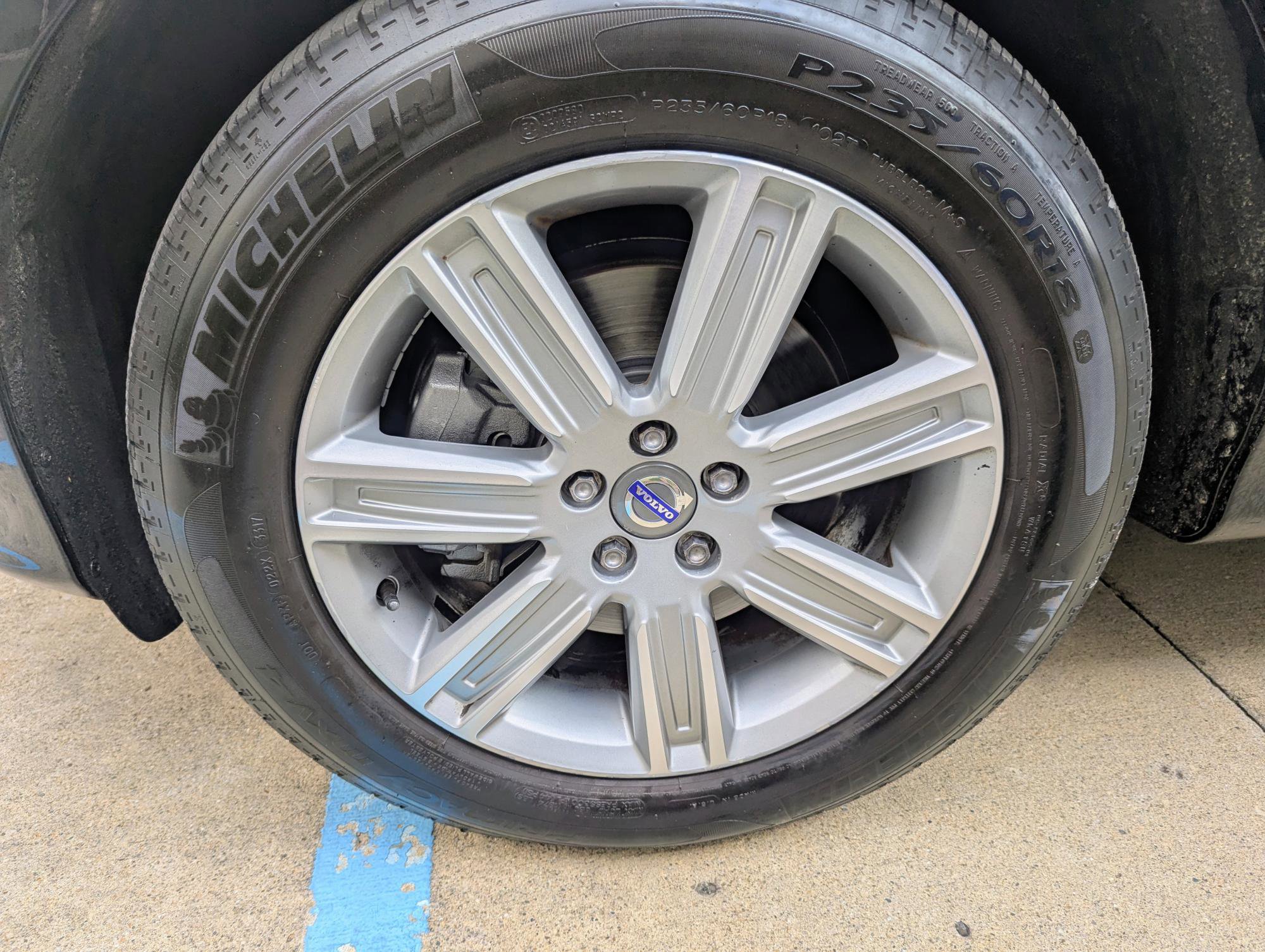 Used 2017 Volvo XC60 T5 Inscription w/ Preferred Option Package image 16