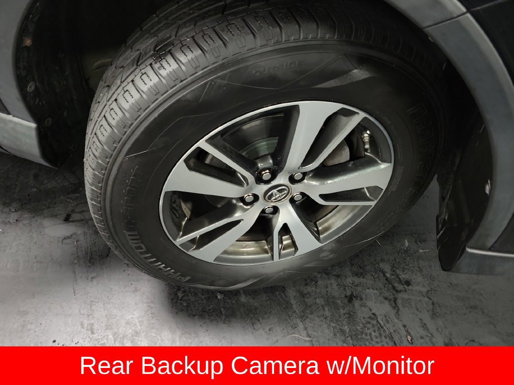 Used 2018 Toyota RAV4 XLE AWD/4WD image 10
