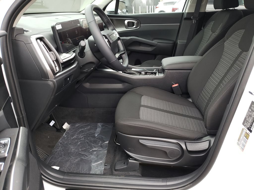 New 2026 Kia Sorento LX FWD image 14