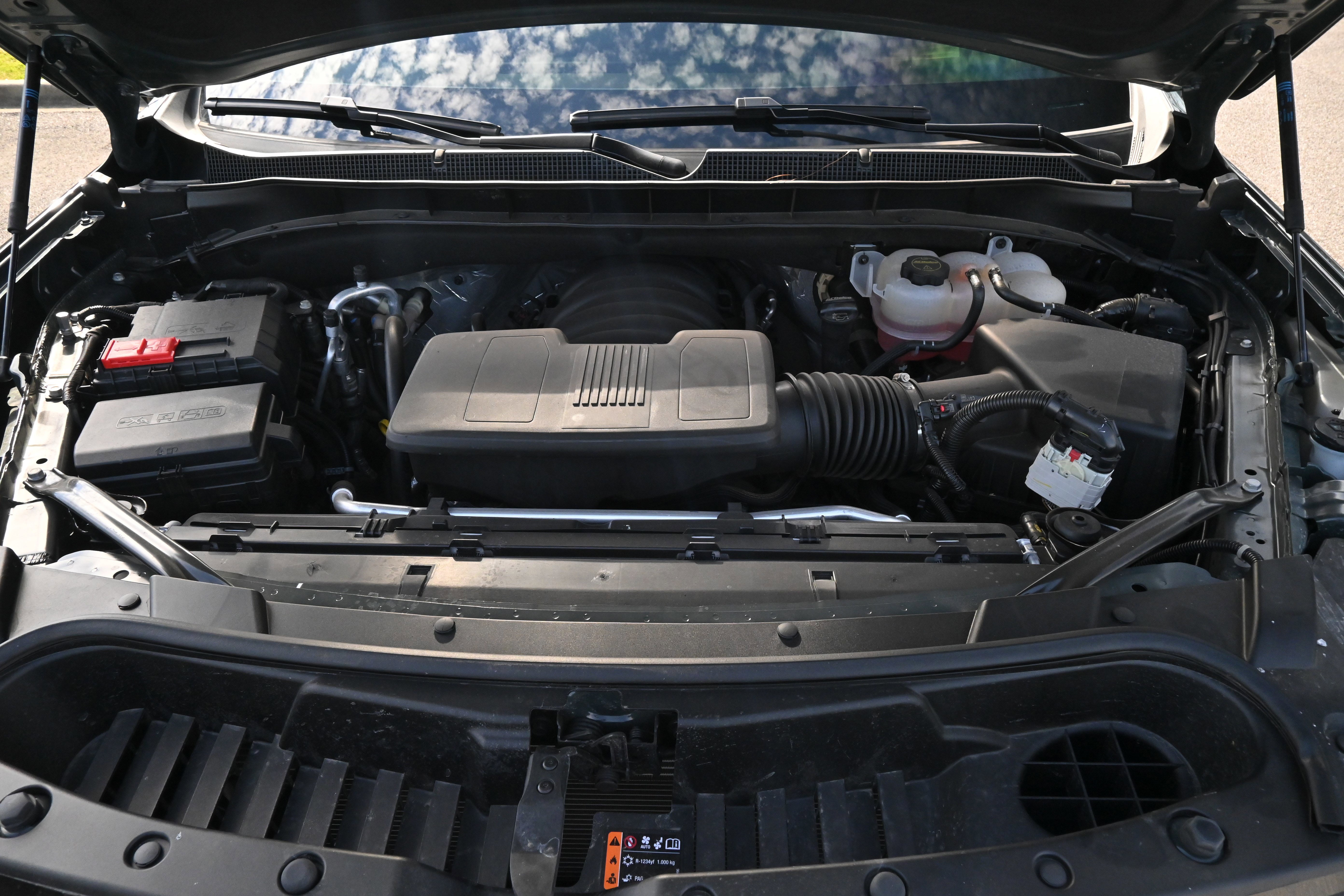 Used 2025 Chevrolet Tahoe Z71 w/ Z71 Off-Road Package image 26