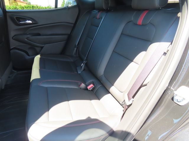 Used 2026 Chevrolet Trax RS w/ Sunroof Package FWD image 37