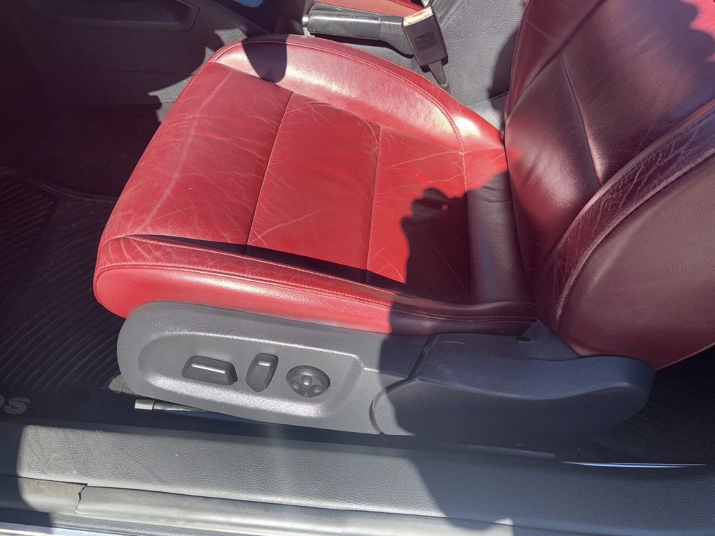 Used 2012 Volkswagen Eos Executive FWD image 8