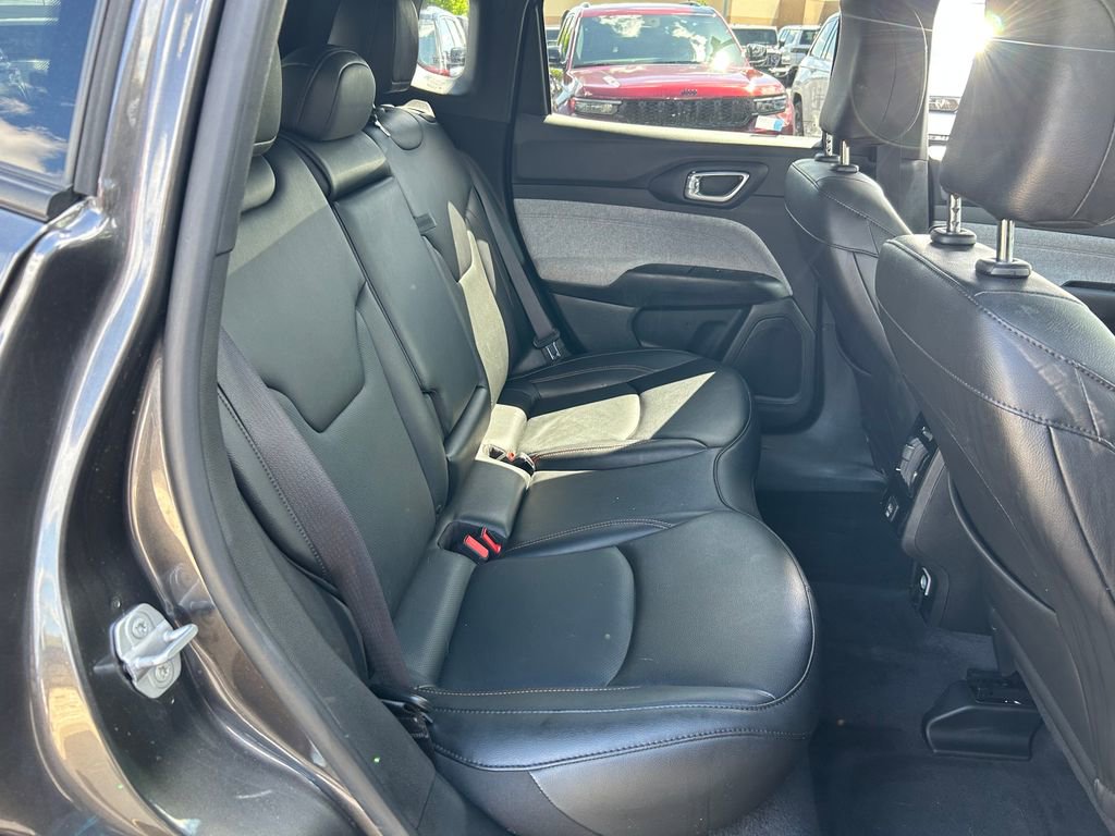 Used 2023 Jeep Compass Latitude AWD/4WD image 24