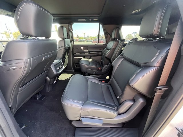 New 2025 Ford Expedition Max Platinum image 10