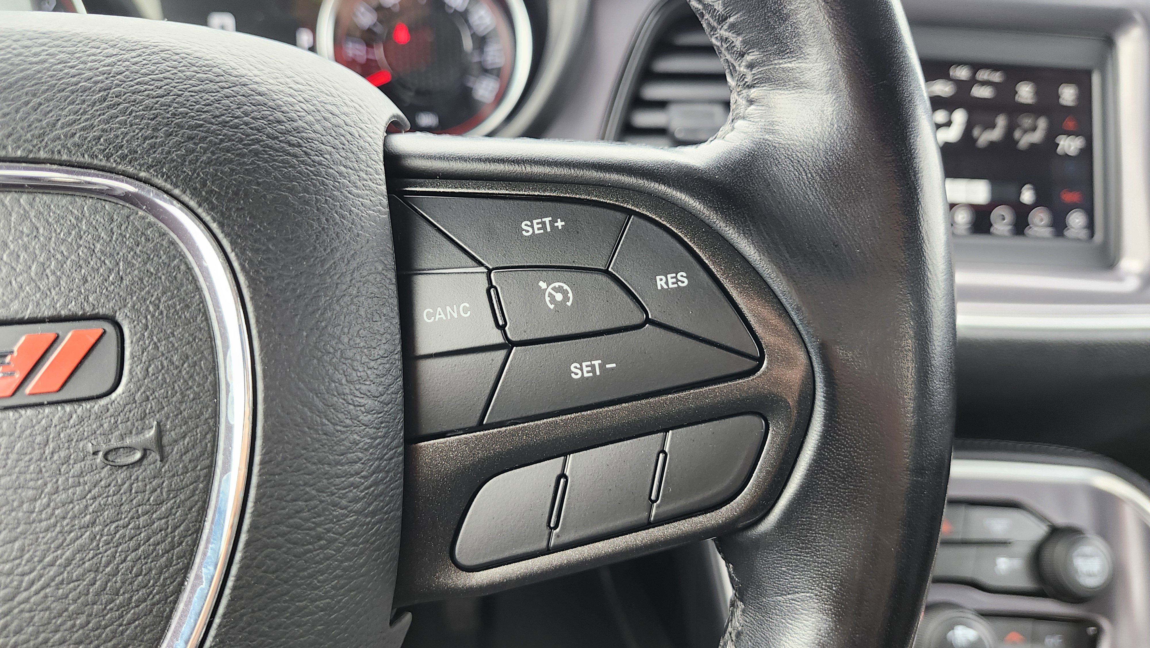 Used 2020 Dodge Challenger SXT image 31