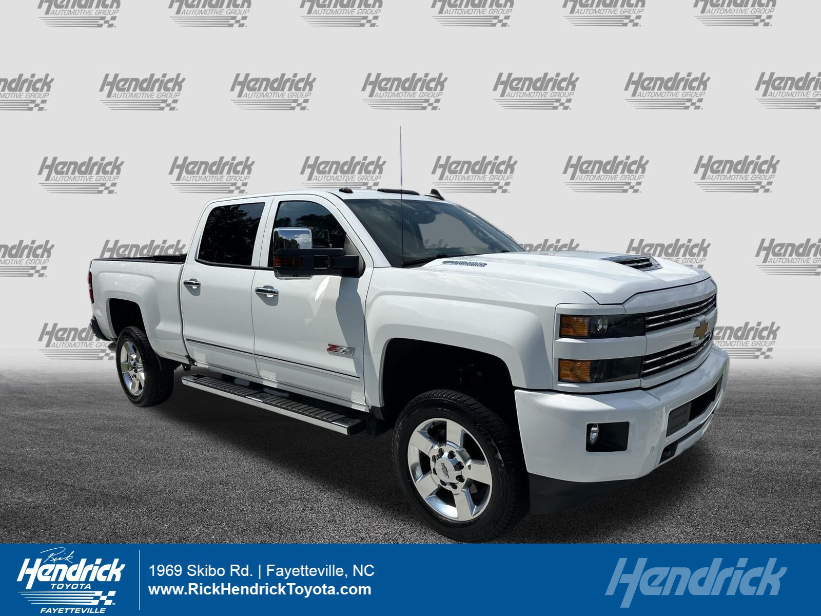 Used 2019 Chevrolet Silverado 2500 LT w/ Custom Sport Edition AWD/4WD video 1
