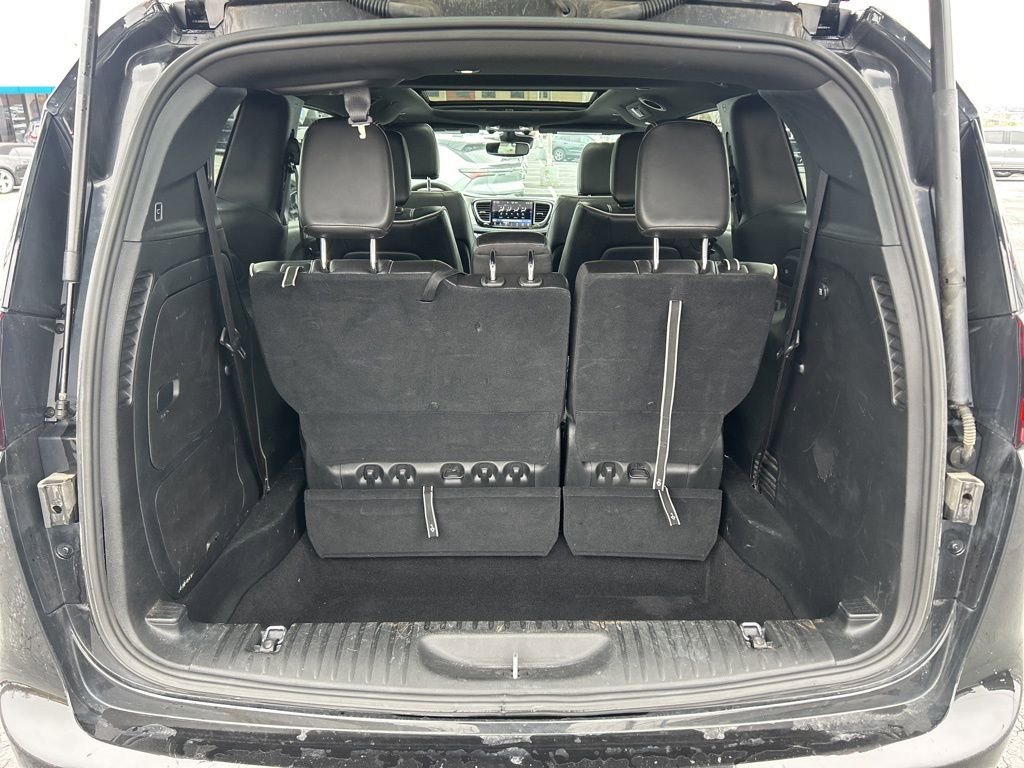 Used 2024 Chrysler Pacifica Premium image 41