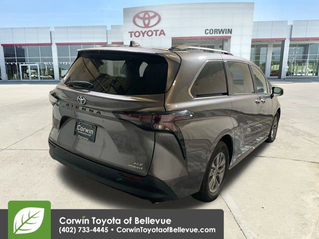 Certified 2024 Toyota Sienna XLE image 8