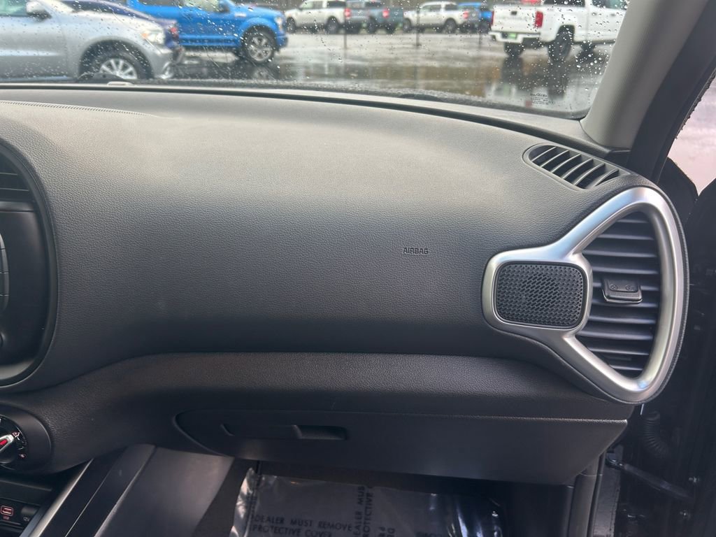 Used 2021 Kia Soul LX image 26