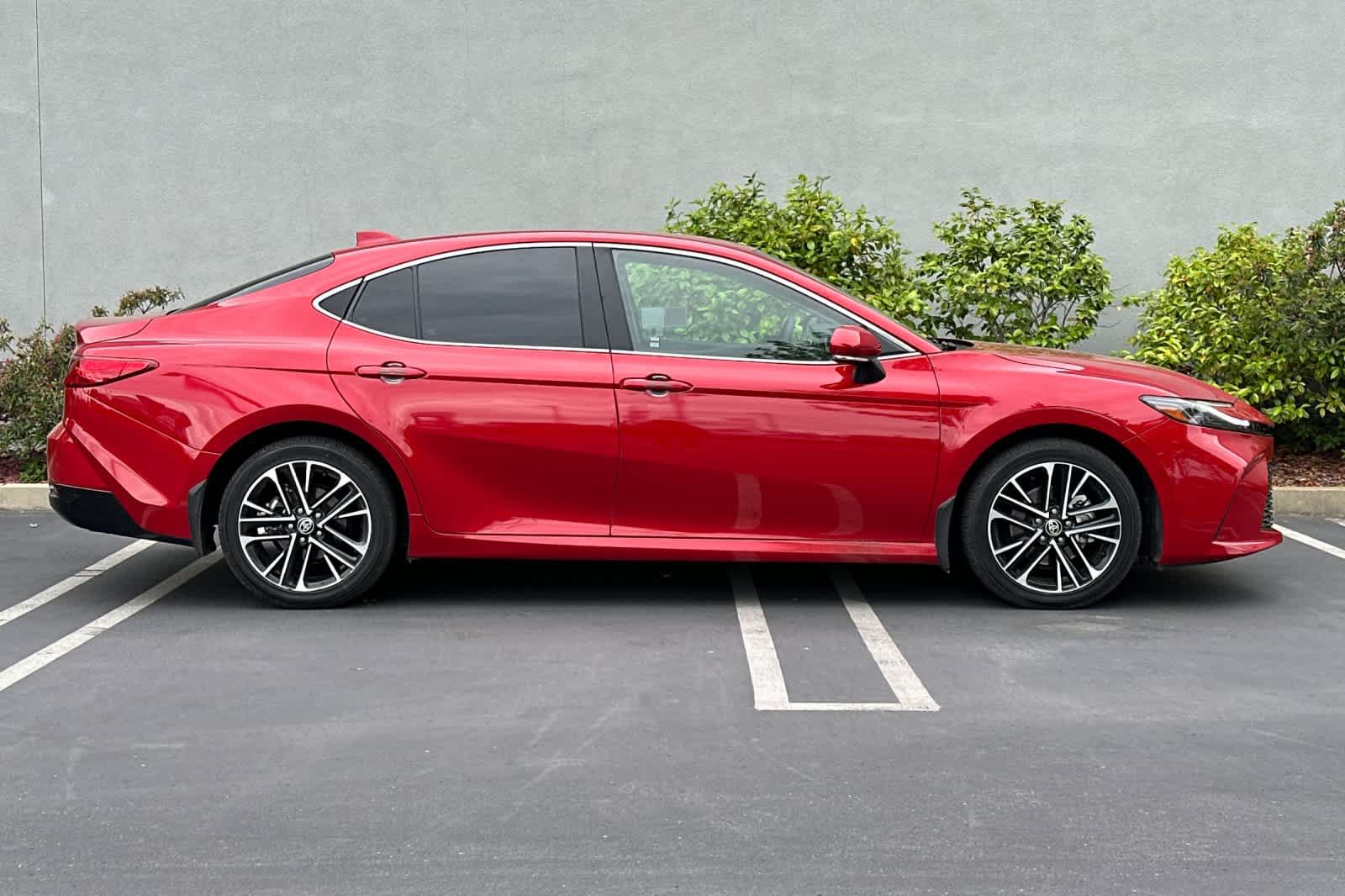 Certified 2025 Toyota Camry XLE AWD/4WD image 6
