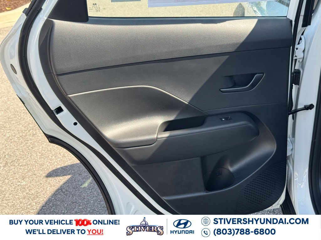 New 2027 Hyundai Kona SE FWD image 17