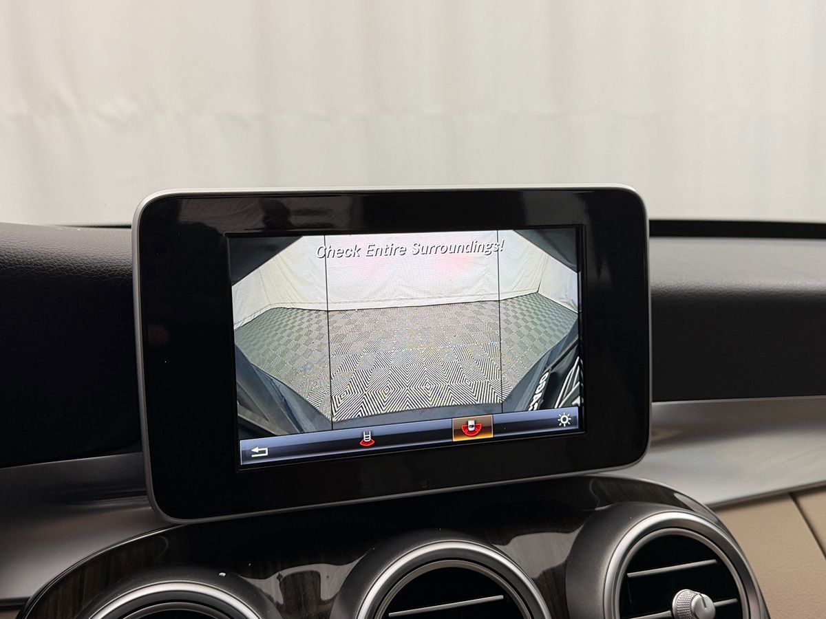Used 2015 Mercedes-Benz C 300 4MATIC Sedan image 18