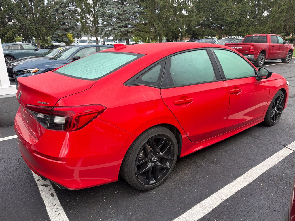 Used 2024 Honda Civic Sport image 3