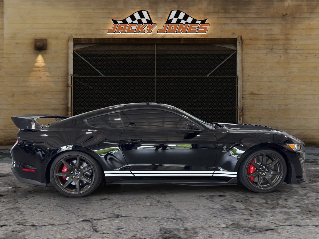 Used 2020 Ford Mustang Shelby GT500 w/ Carbon Fiber Track Pack RWD image 12