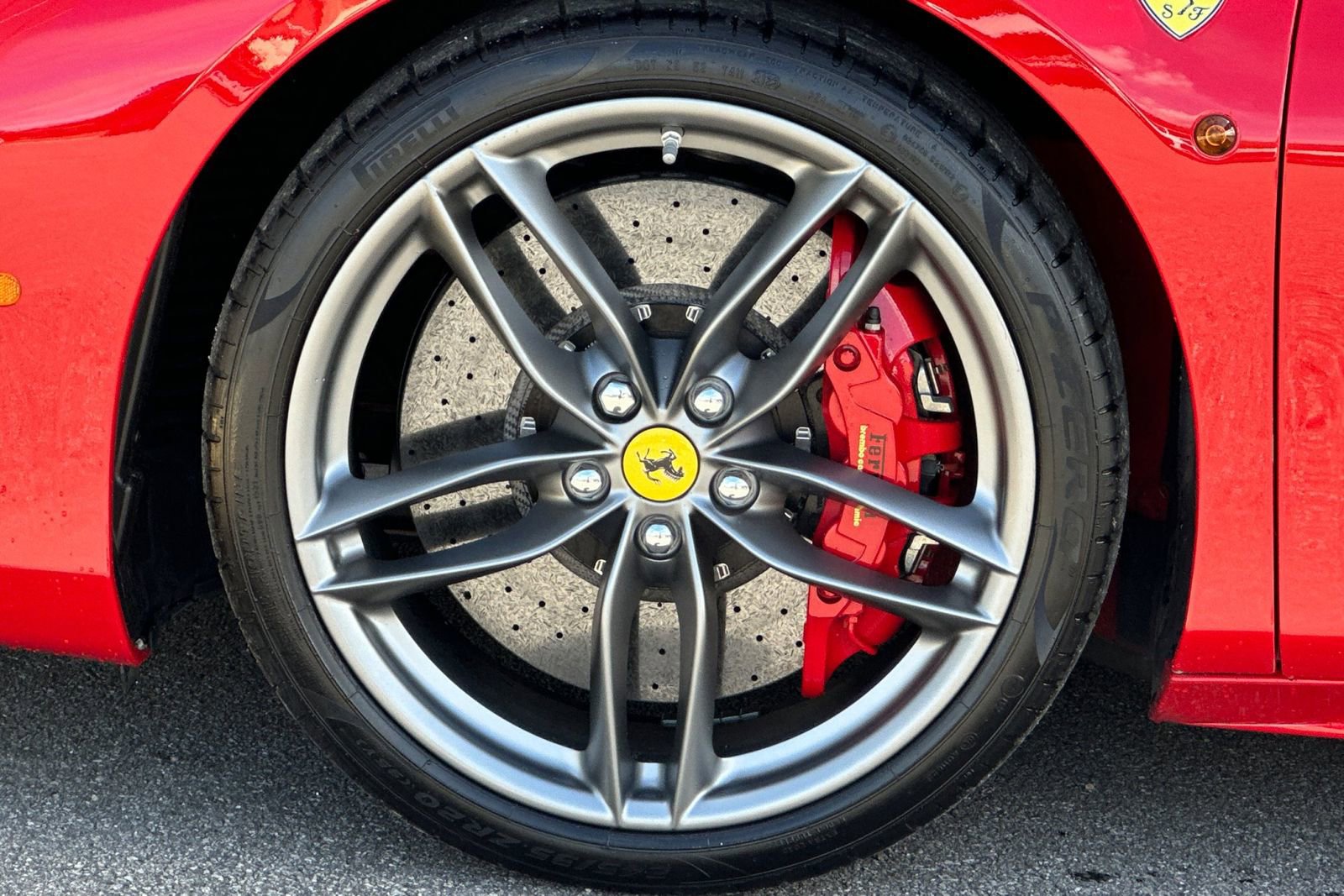 Used 2017 Ferrari 488 Spider RWD image 42