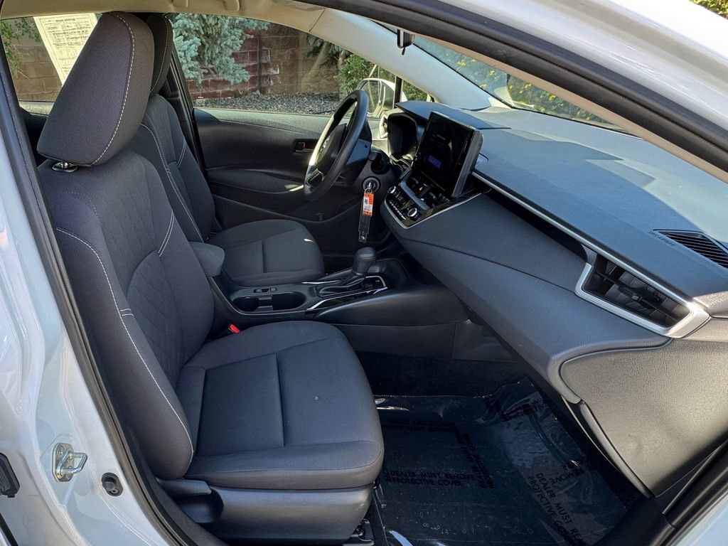 Used 2023 Toyota Corolla LE FWD image 34