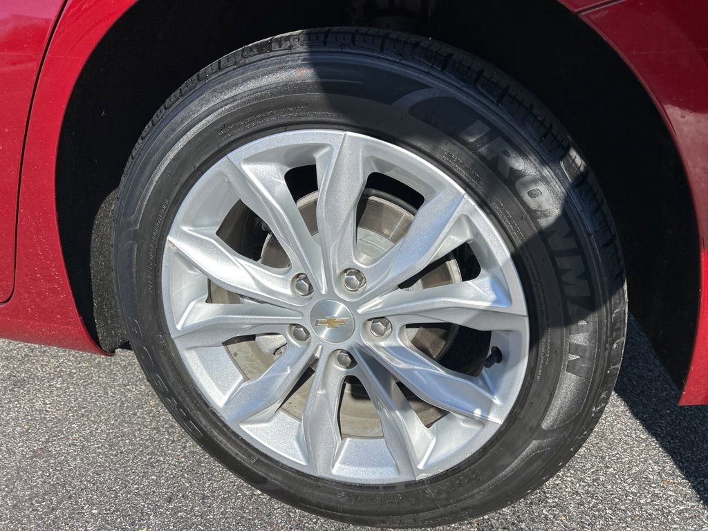 Used 2025 Chevrolet Malibu LT image 31