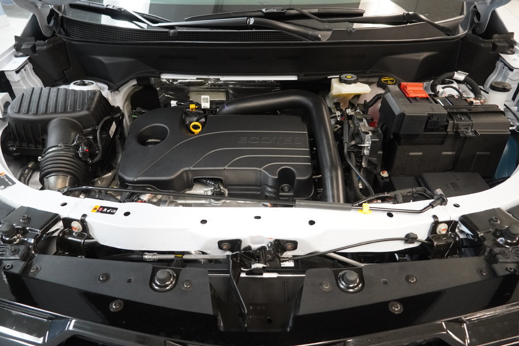 New 2027 Chevrolet Equinox RS w/ Safety and Technology Package AWD/4WD image 43