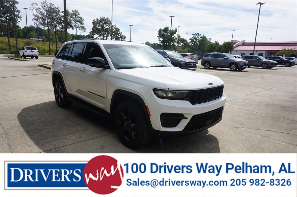 Used 2023 Jeep Grand Cherokee Altitude