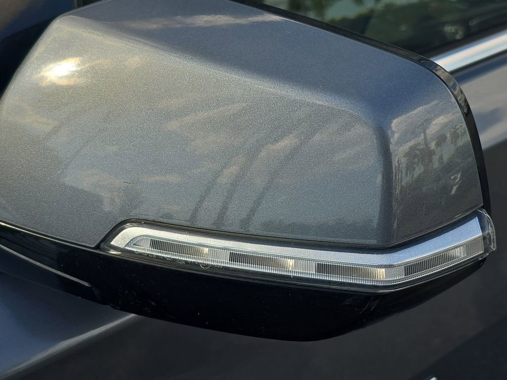 Used 2018 Chevrolet Traverse LT image 11