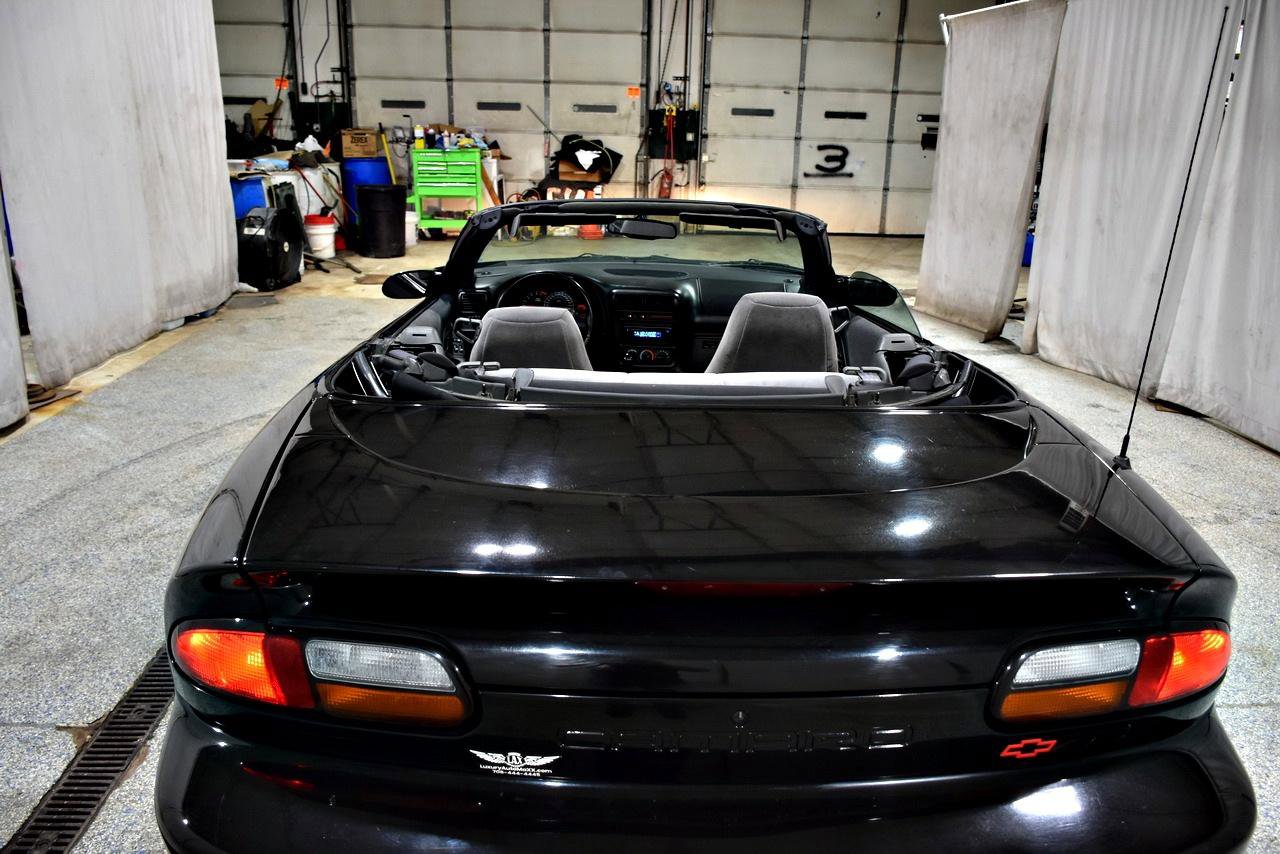 Used 1998 Chevrolet Camaro Z28 RWD image 38