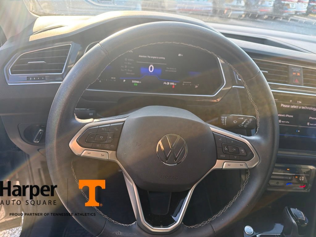 Used 2022 Volkswagen Tiguan SE AWD/4WD image 16