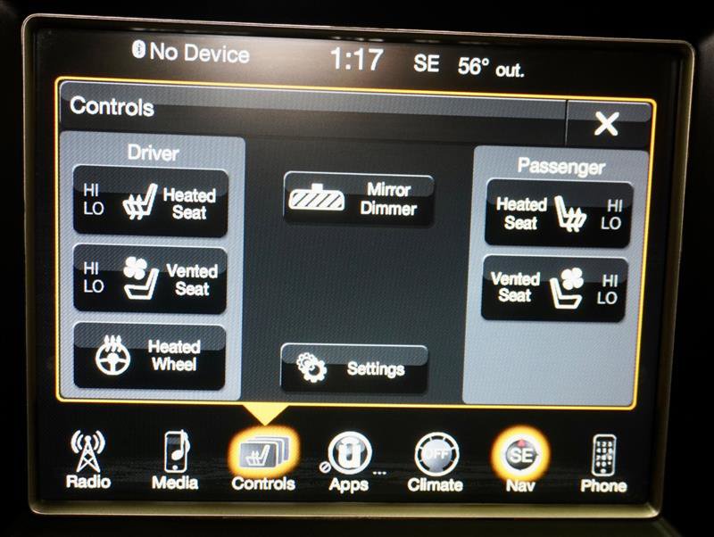 Used 2015 Jeep Grand Cherokee Limited w/ Luxury Group II image 19