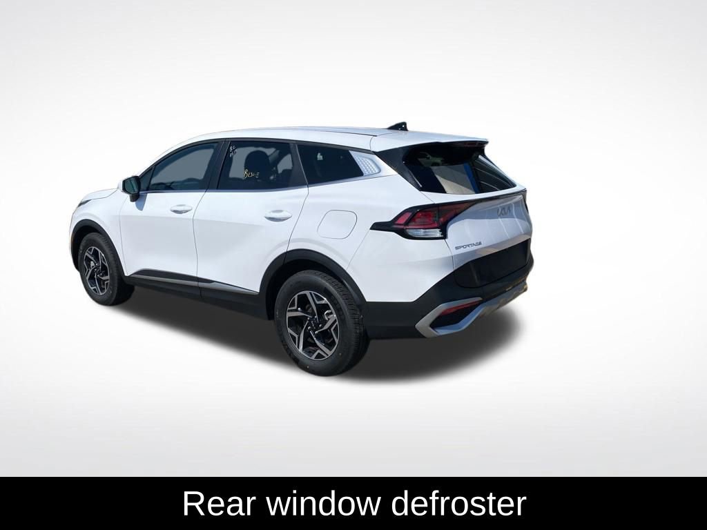 Used 2025 Kia Sportage LX AWD/4WD image 5